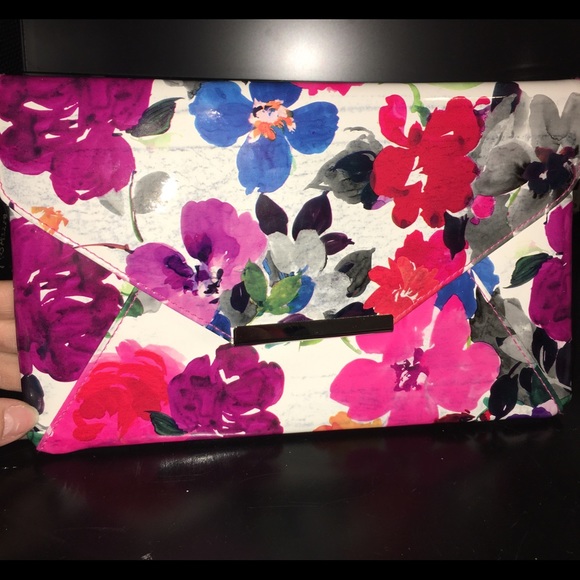 Style & Co. Handbags - Style & Co. Floral Clutch